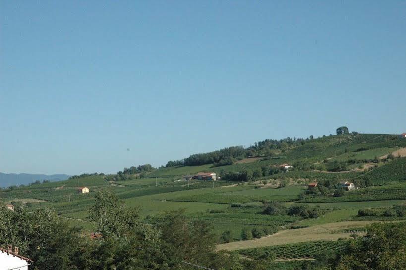 Sant'Andrea  Agriturismo Suriゲストハウス エクステリア 写真